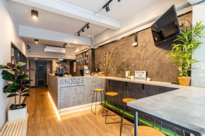 Snoozzze Hostel ใกล้รถไฟฟ้า ย่านบางรัก